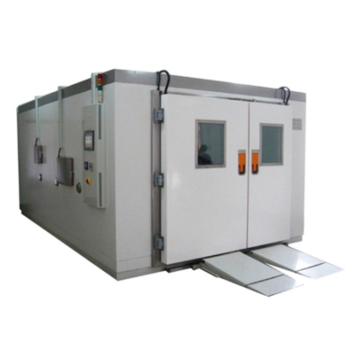 Walk-in Test Chamber/Temperature Test Room For Car ±0.5°C, ±2.5%RH Accuracy