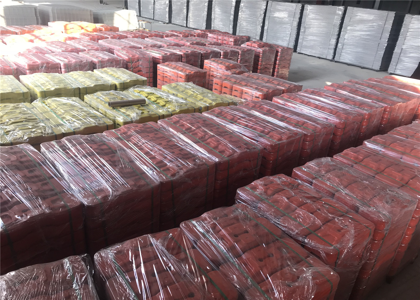 CAIRNS temporary fencing panels stock in warehouse 2100mm*2400mm HDG 100 gram/sqm AS4687-2007 standard