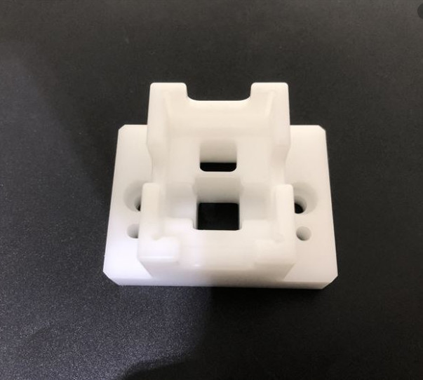 Black CNC Milling Service Turning Machining Parts Plastic POM Acetal Nylon PE PVC PTFE