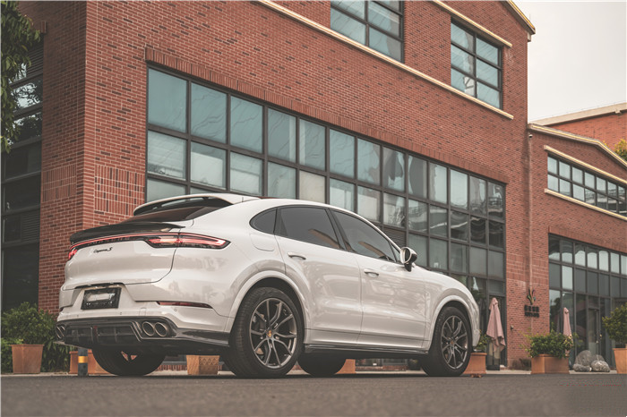 The New Product for Cayenne Carbon Fiber Body Kit for Cayenne Front Shovel Back Lip Spoiler