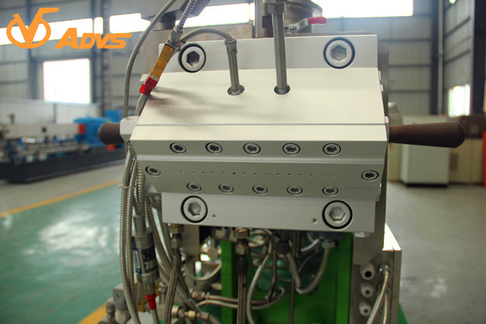 500kg / H Plastic Twin Screw Extruder For PC / PMMA 51mm Screw Diameter