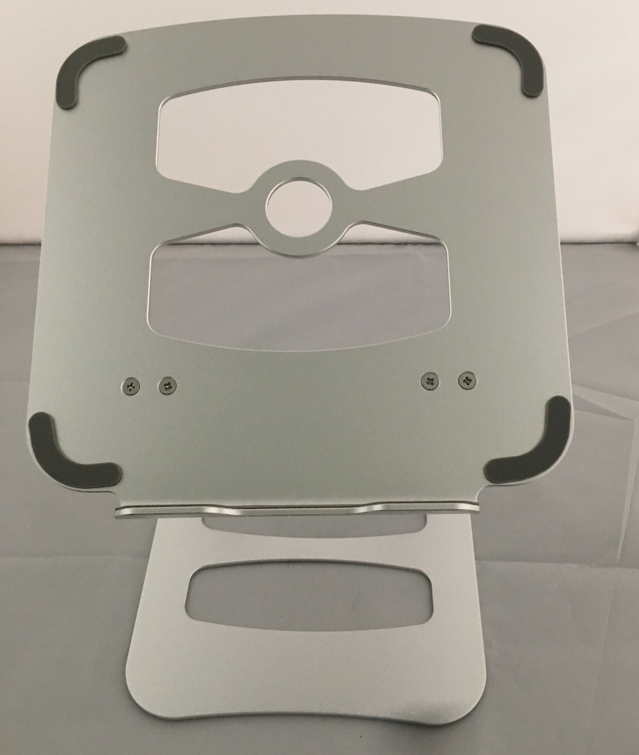 Custom CNC Lathe Machining Metal Laptop Stand Aluminum Cell Phone Stand 3.0mm