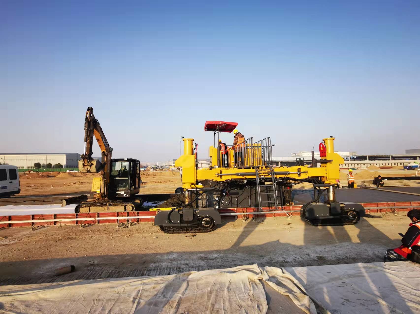 6000mm Width Slipform Paver For Urban Roads Airport Runway And Port Terminal