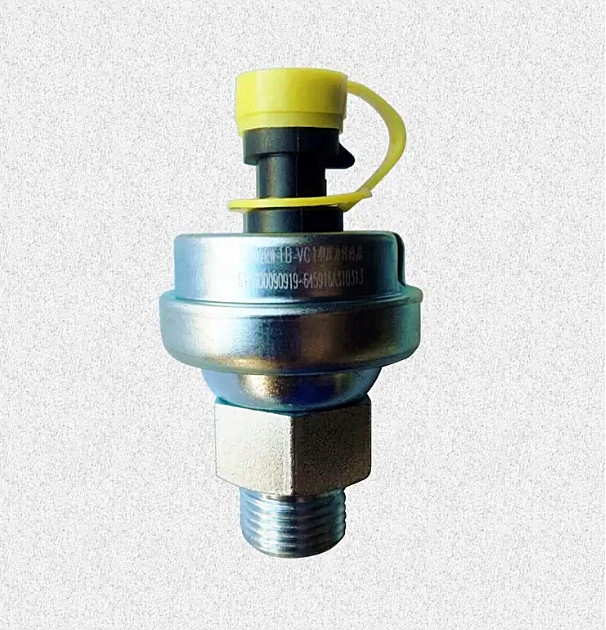 Shacman Truck Engine Parts 612600090910 Weichai Yuchai Engine Fuel Oil Pressure Sensor Switch