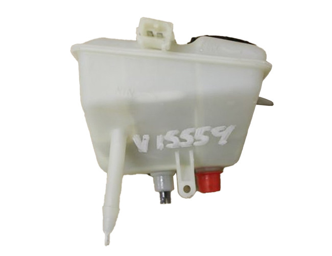 Brake System 8646006 Brake fluid reservoir for S60 S80 V70 XC70