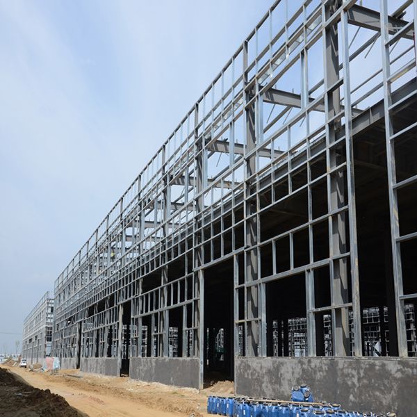 Quality Pre Engineered Steel Warehouse Building with Sandwich Panel Cladding for sale