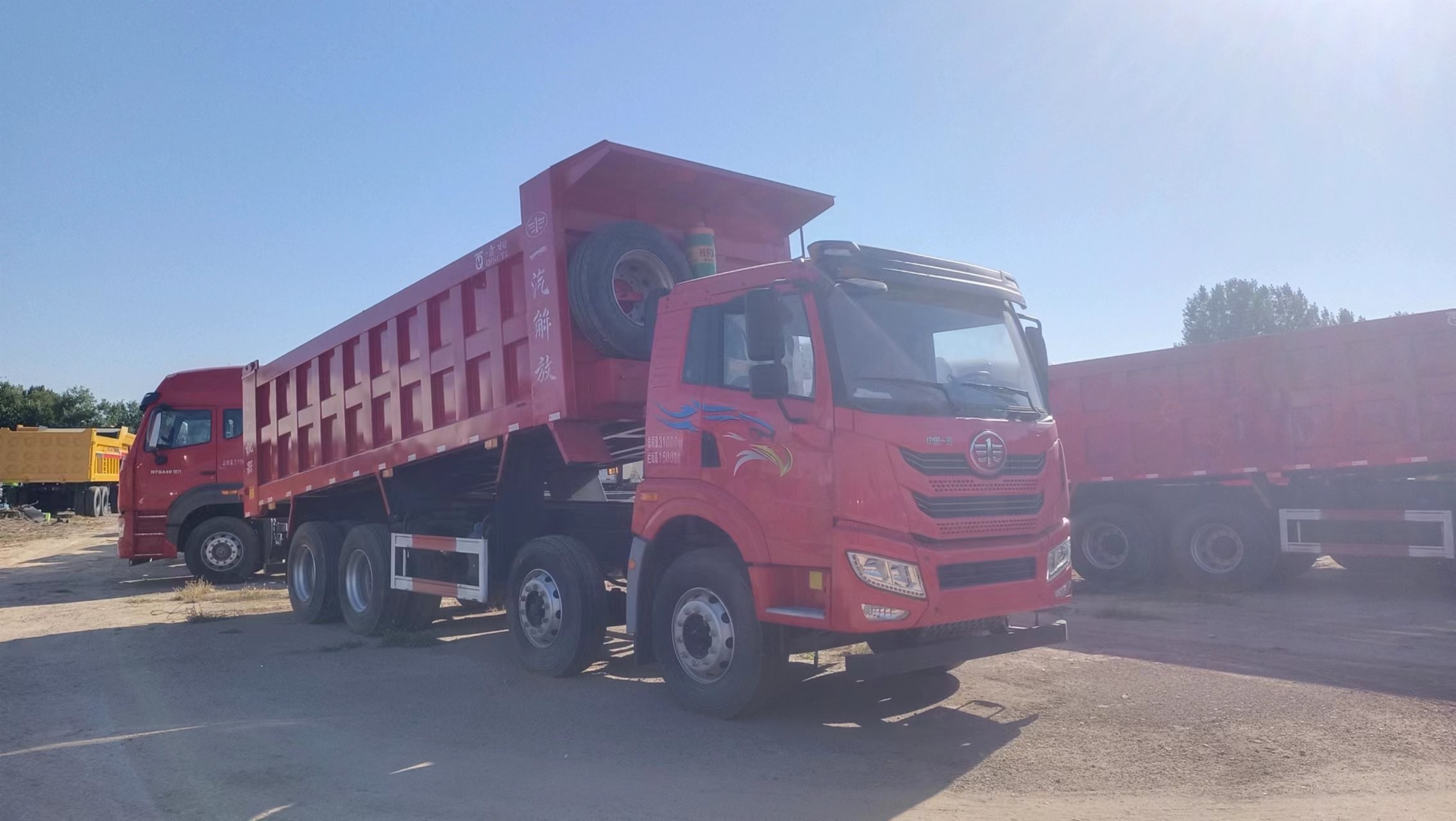 8*4 Used Tipper Trucks For Sale 22cbm Capacity Bucket FAW V20 Dump Truck 340hp Diesel
