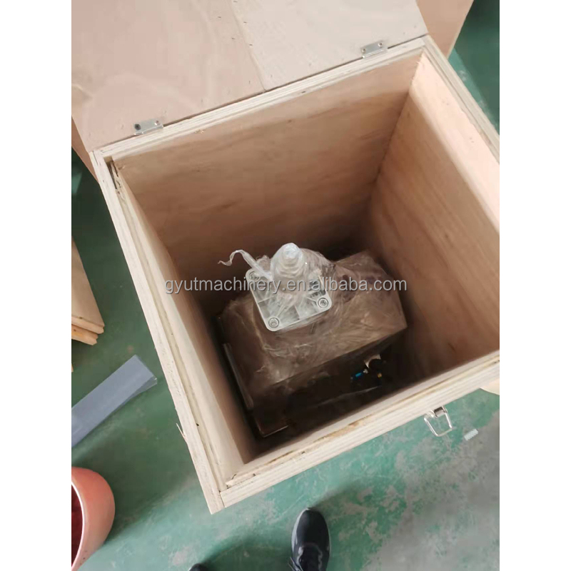 Soap Embossing Press Making Machine with Pneumatic Cutting and Logo Imprint Printing