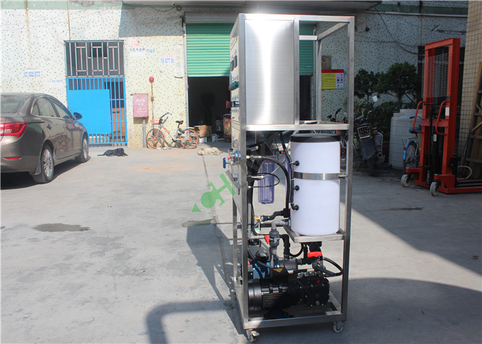 FRP / SS304 RO Seawater Desalination Equipment , Reverse Osmosis Water Treatment System