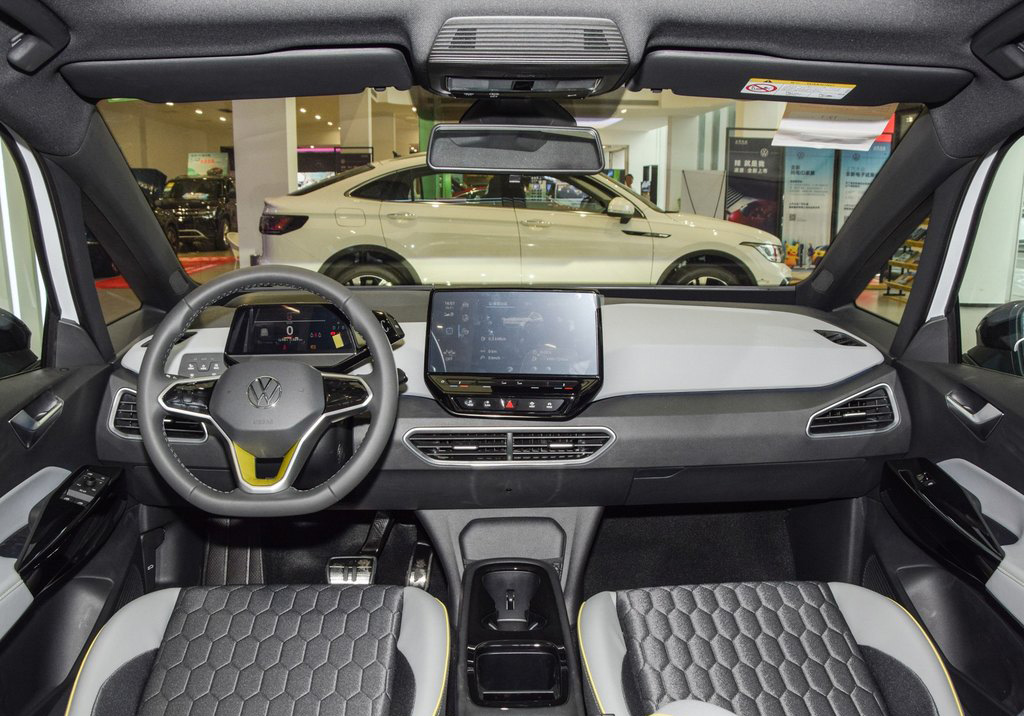 Power 125kw EV Cars Gray Color VW ID3 Suv Electric Cars 5 Seats