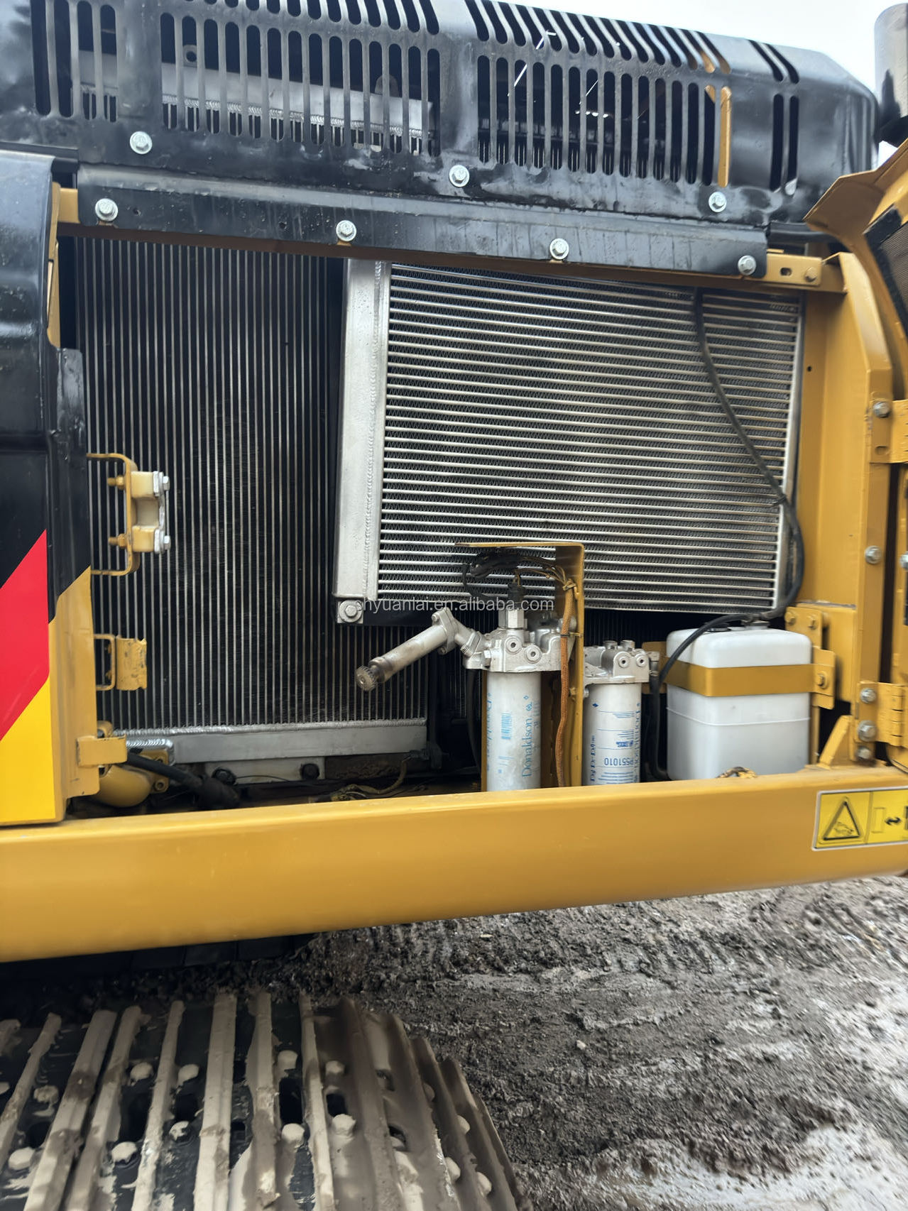 330D Excavator with Overall Soft Steel Design Second Hand CAT Machine Weight 33000 KG