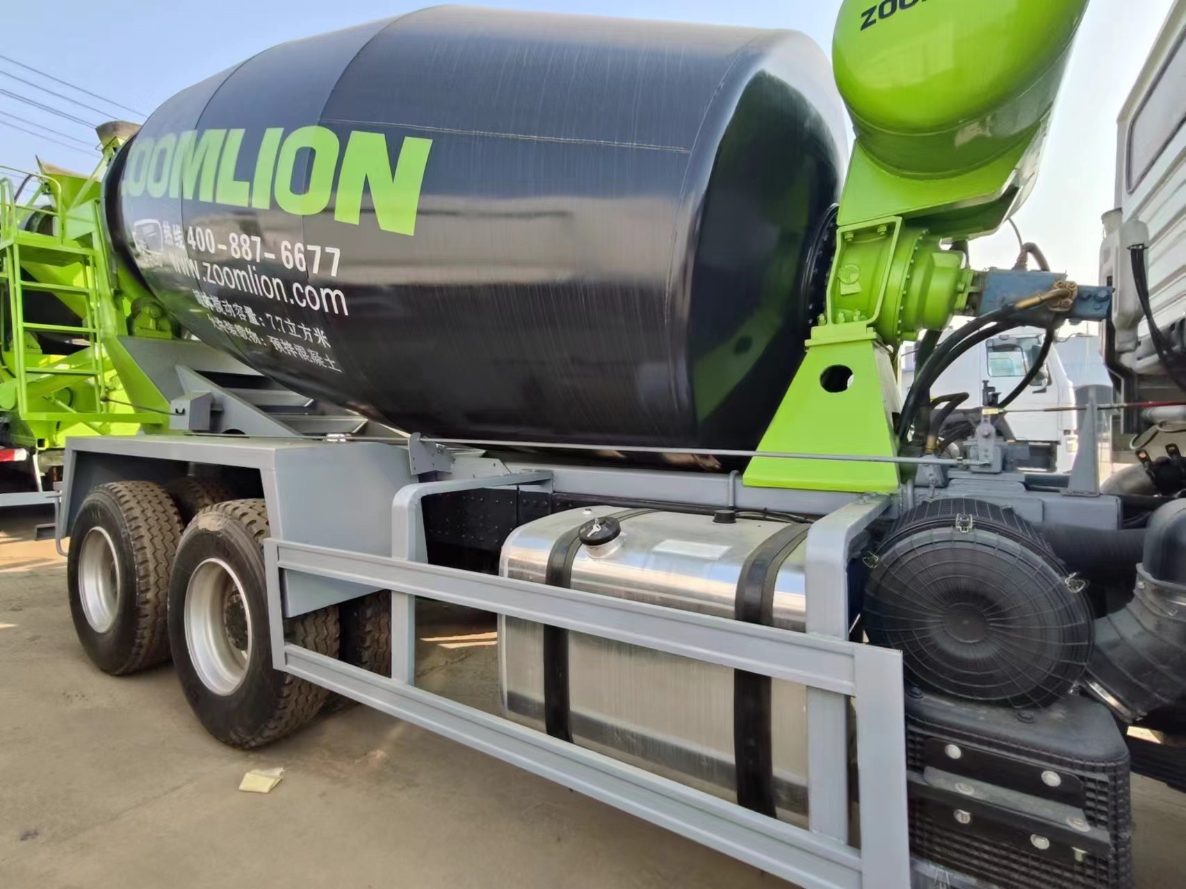 HOWO 371 Used Concrete Trucks 8x4 Cement Mixer