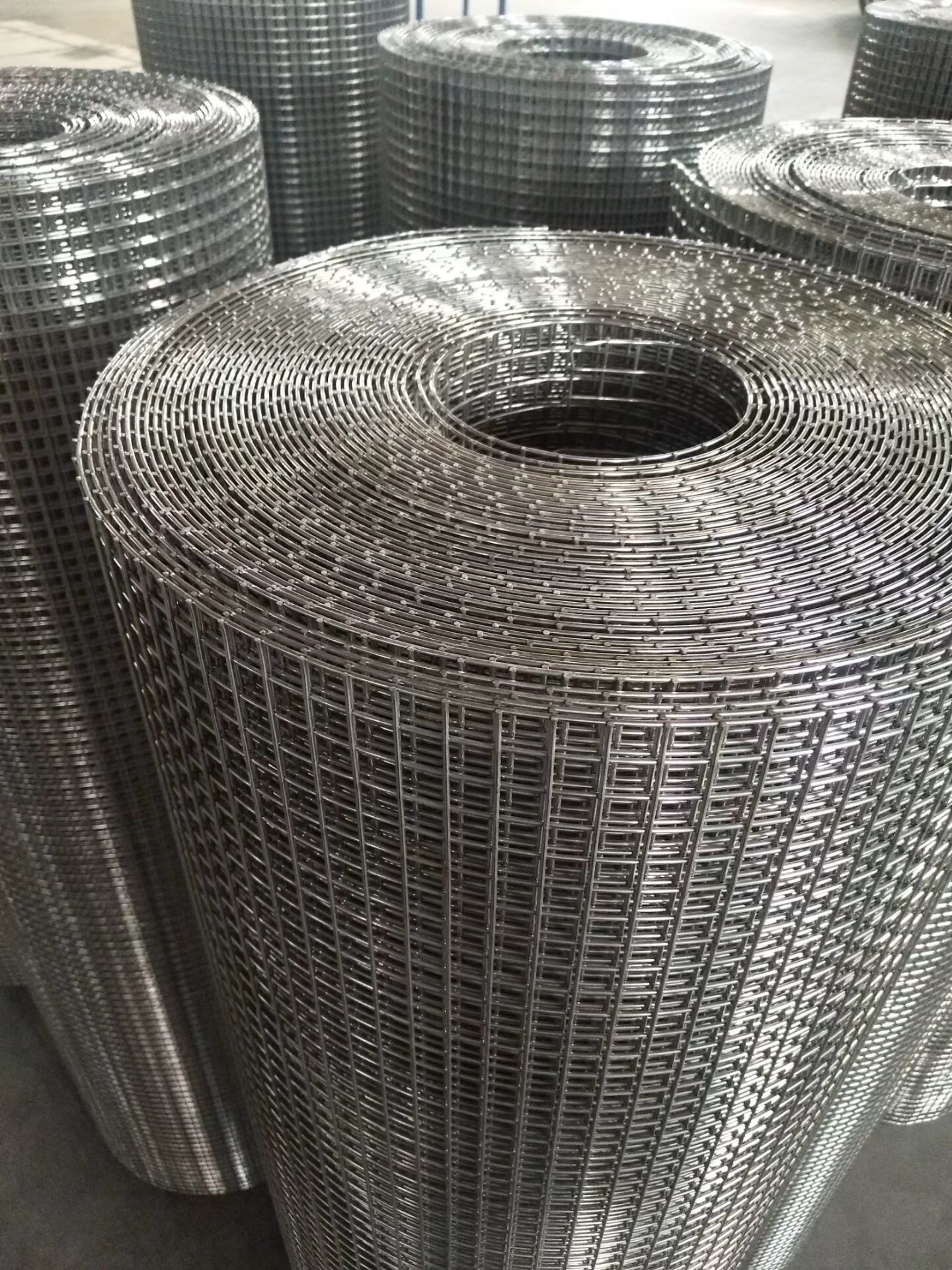 10mmx10mm SS316 SS Welded Wire Mesh Anticorrosion Non Deformable