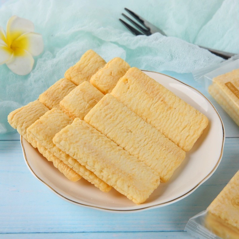 Eggcellent Crunch: Yellow Square Rice Crackers Authentic Korean Taste