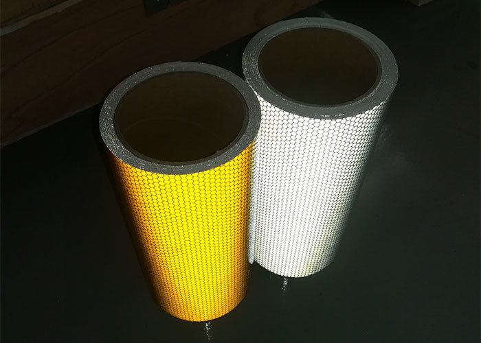 Versatile Honeycomb Glass Beads Reflective Sheeting With Reflective Index 300cd/Lux/Sqm