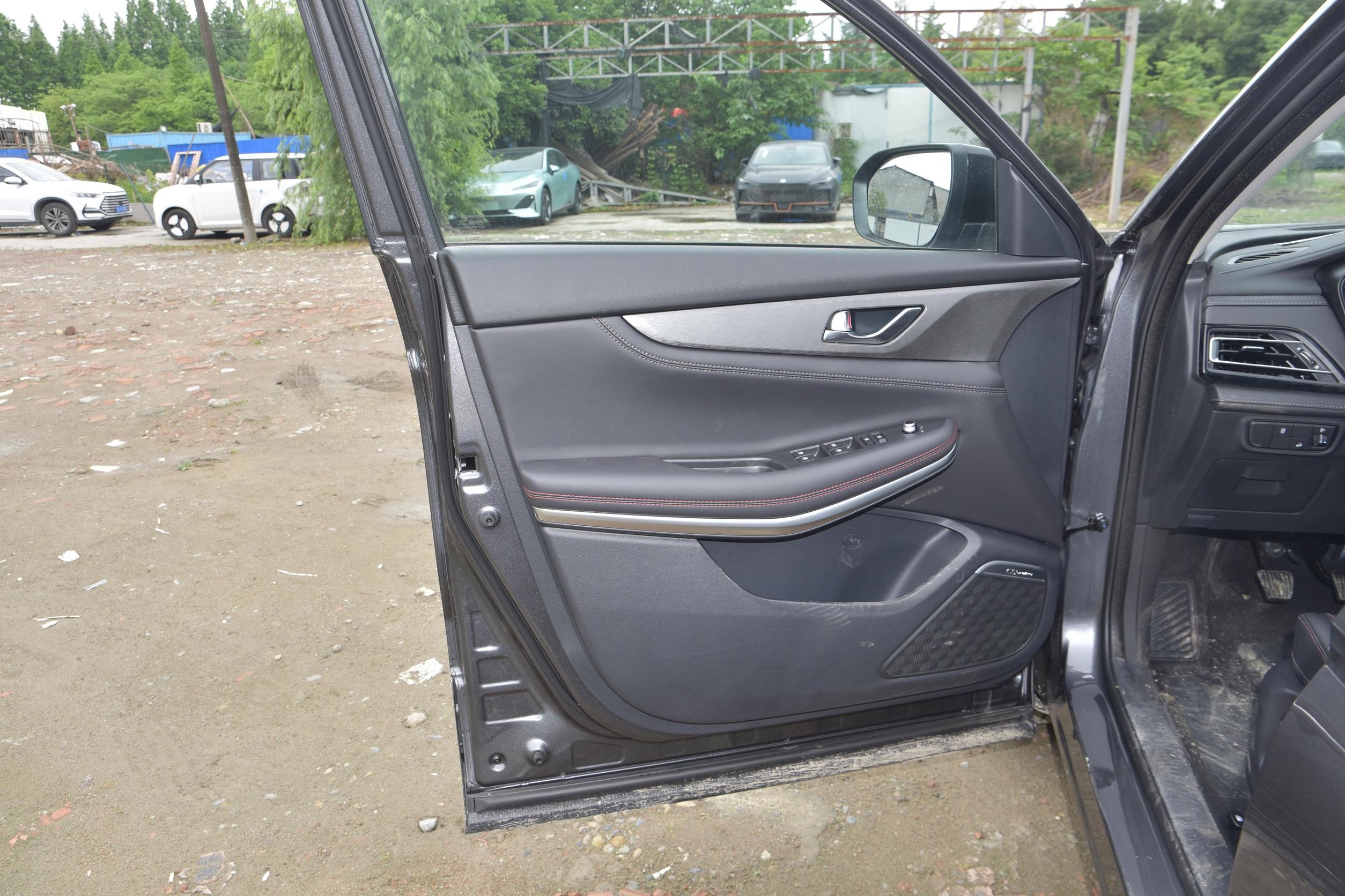 Changan CS75 PLUS 2023 New Energy Electric Car Petrol Cars