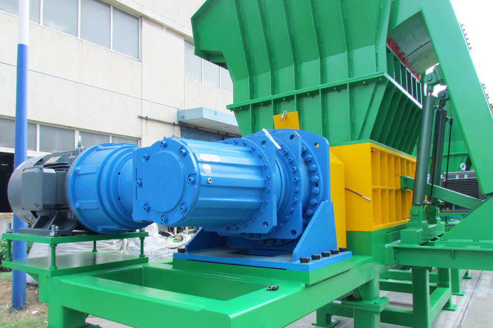 Low Noise 2 Shaft Shredder , Drum Shredder Machine 18.5 KW Liquid Waste