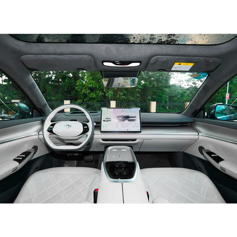 2900mm Wheelbase CHANGAN AUTO 2023 Qiyuan A07 0.5 Hour Fast Charging Left Steering Wheel Intelligent Electric Vehicle