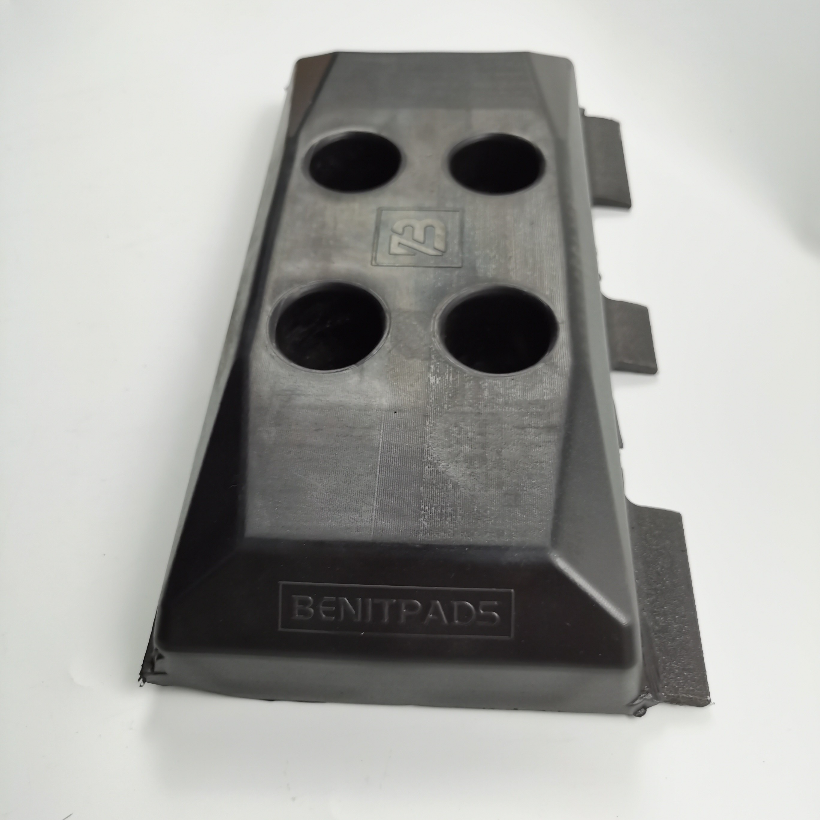 300mm Black Rubber Trackpad For Bomag Dynapac Asphalt Paving