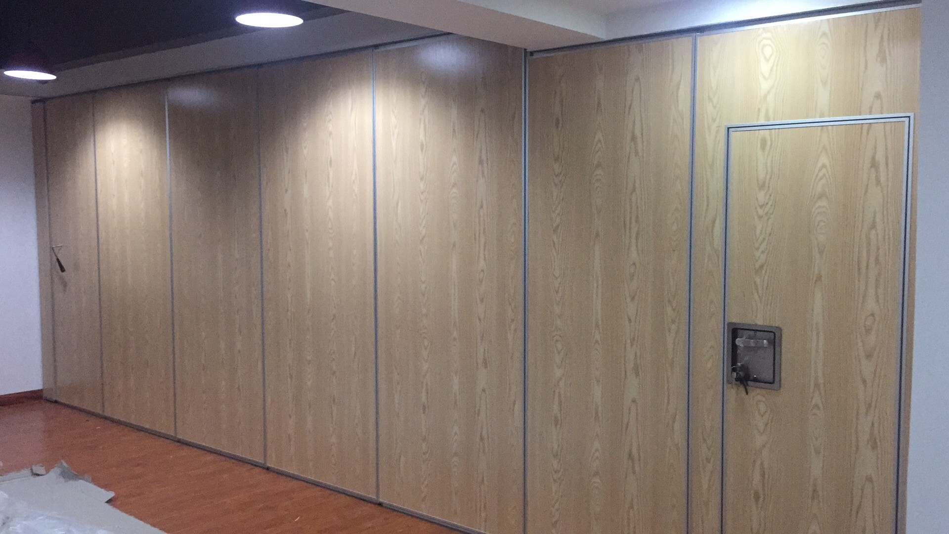 Acoustic Wood Wooden Folding Partition Wall System For Hotel Ballroom