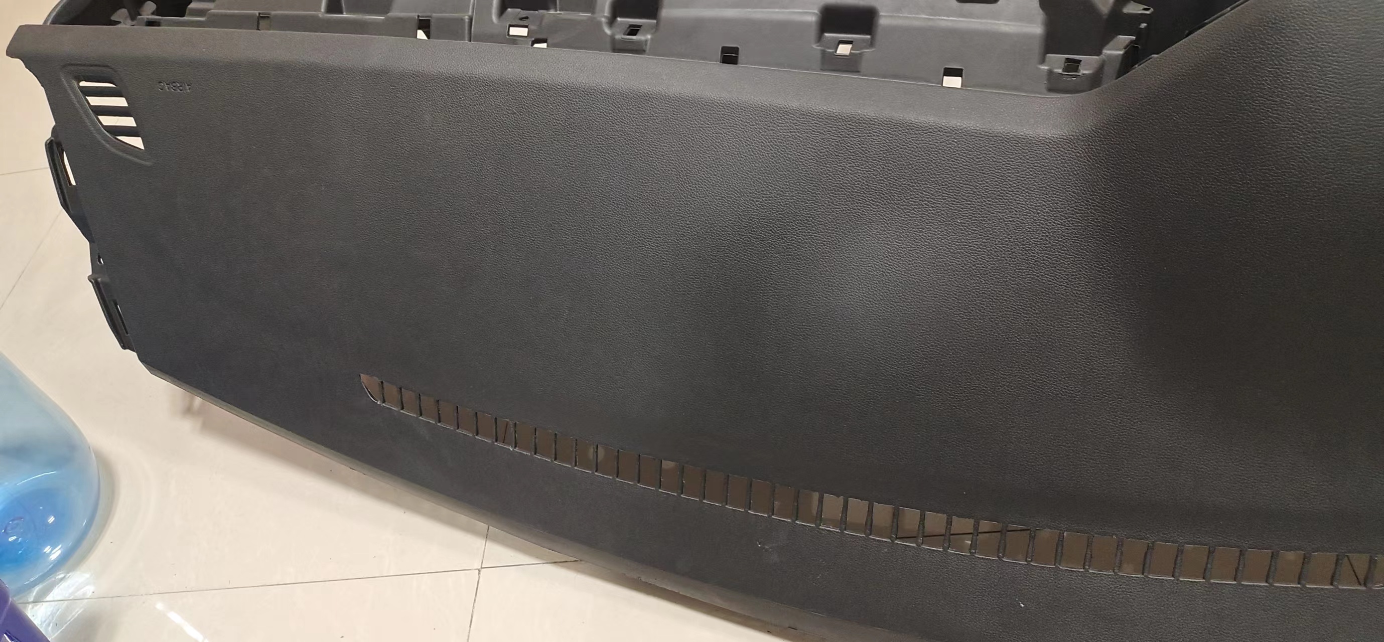 Polish Automotive Plastic Injection Mold for Interior and Exterior Parts Car Mould Maker