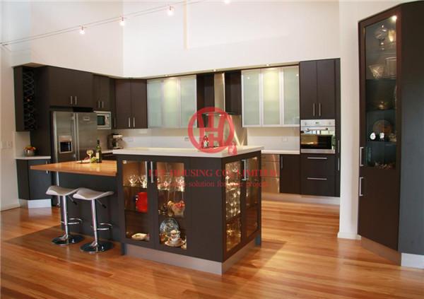 Fashion Shaker-style Solid Wood Kitchen Cabinet with Excellent Design and