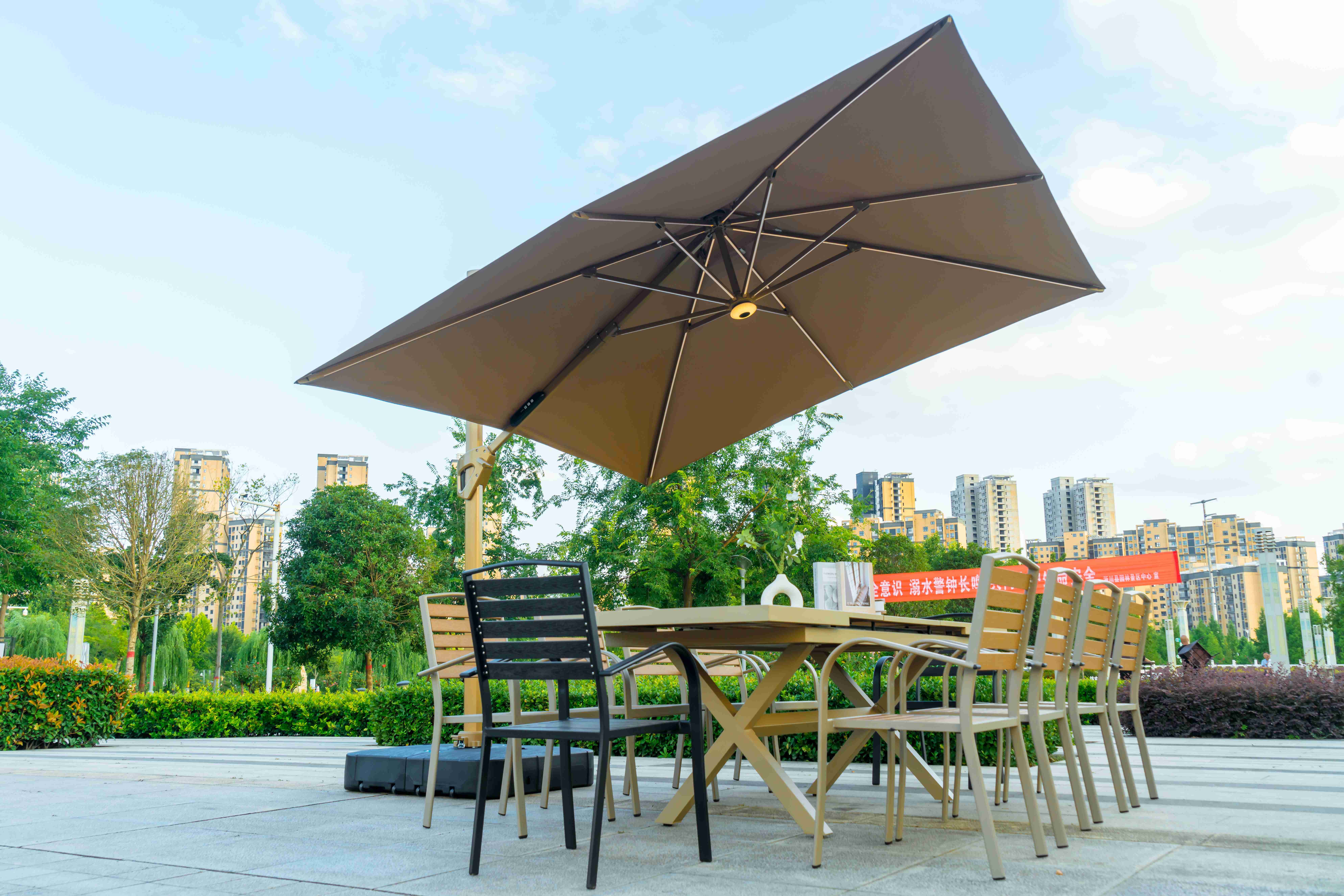 11 Pieces Outdoor Patio Furniture Plastic Wood Expandable Aluminum Garden Table And 8 Chairs