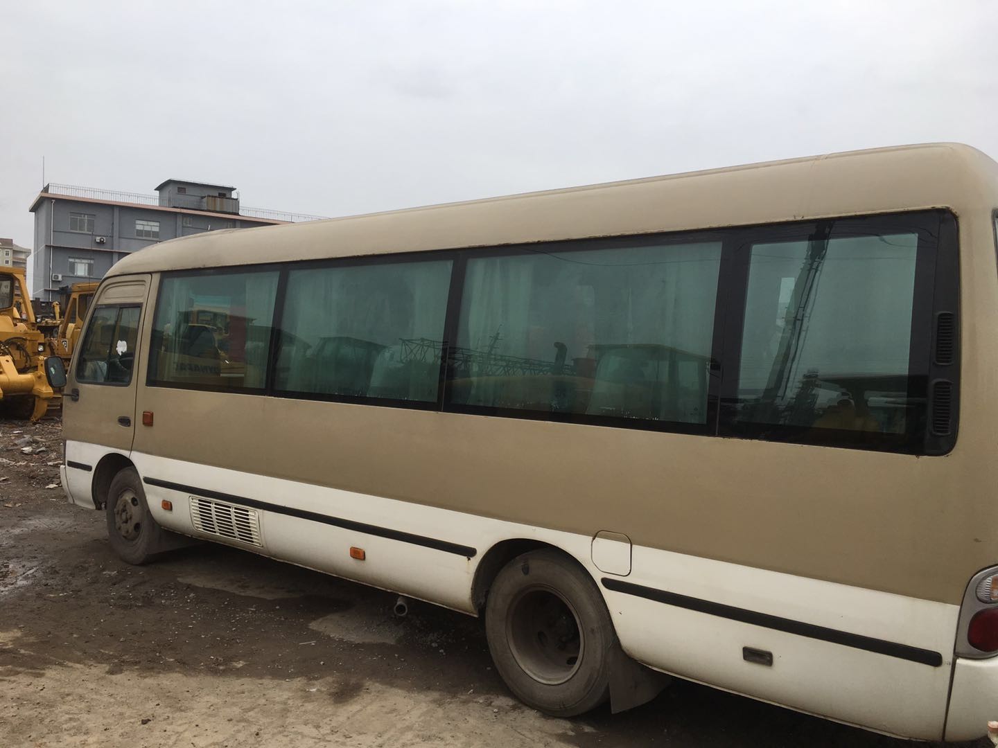 25 Passenger Used Mini Bus Dealers Toyota Coaster City Shuttle