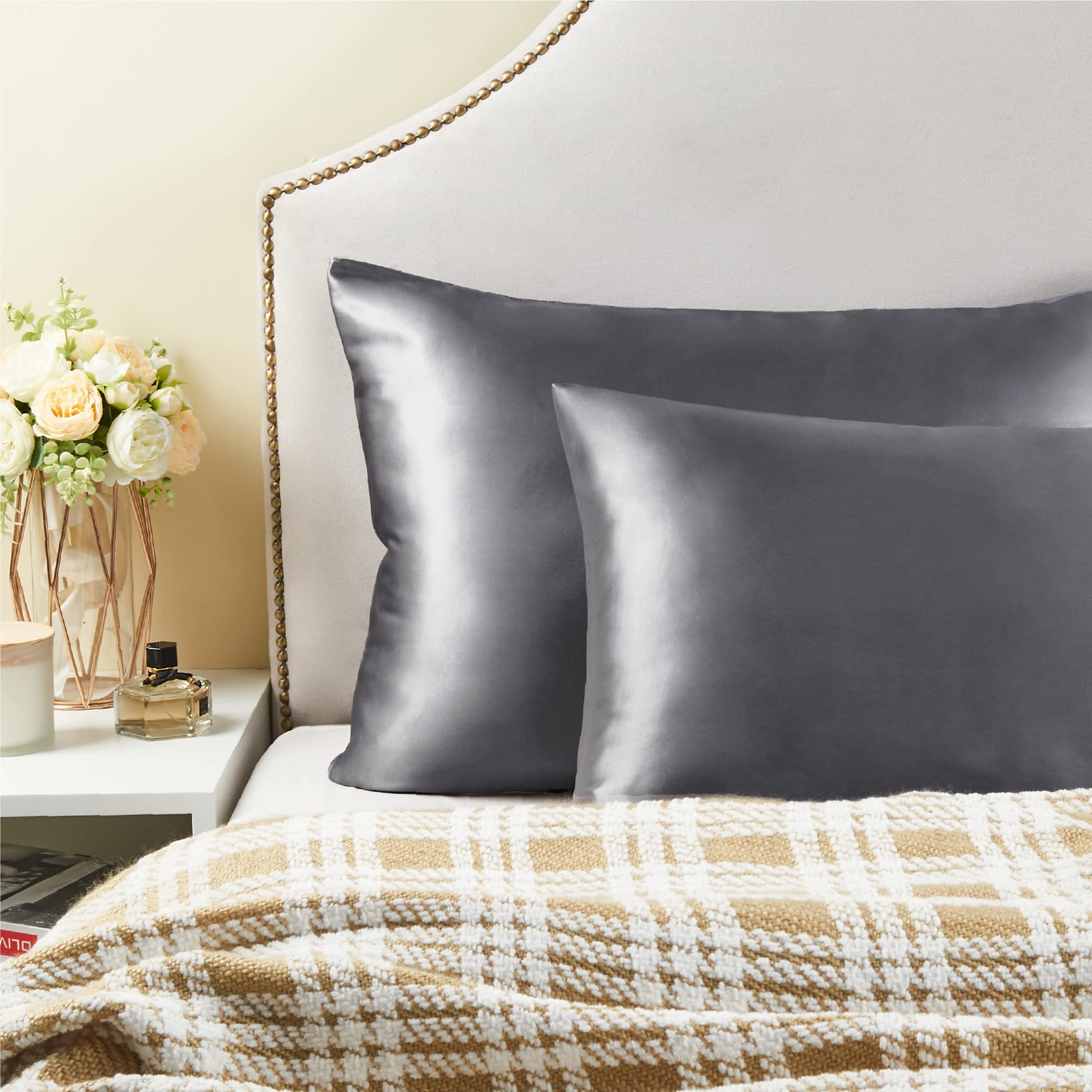 1 pcs Soft and Luxury Printed Polyester Pillow Cover for Envelope Closure on Bed