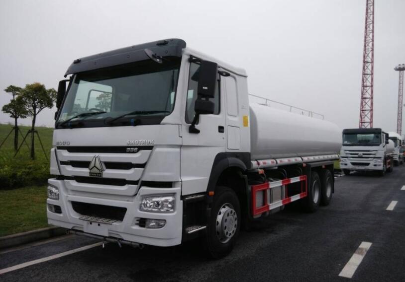 Sinotruk howo new 6x4 10 Wheels 21CBM mobile garden water bowser spray tank sprinkler truck aspersor for tanzania