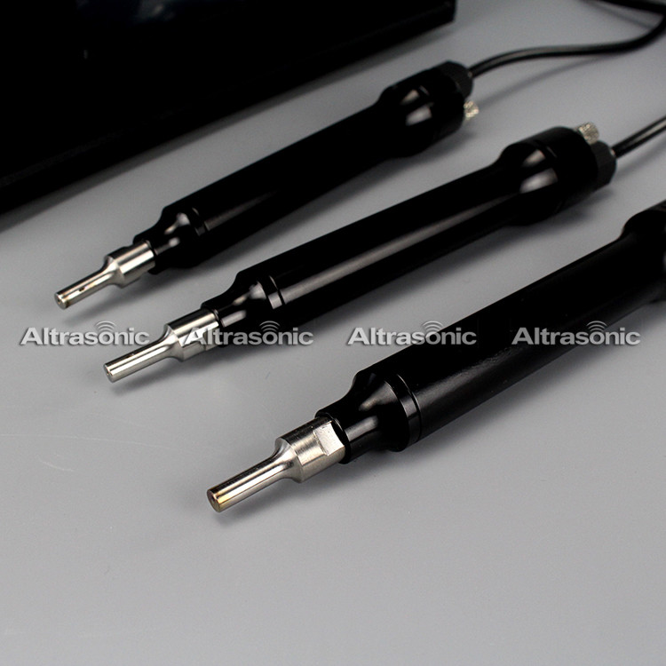 Small Ultrasonic Plastic Welding Machine / Ultrasonic Plastic Welder With Digital Generator
