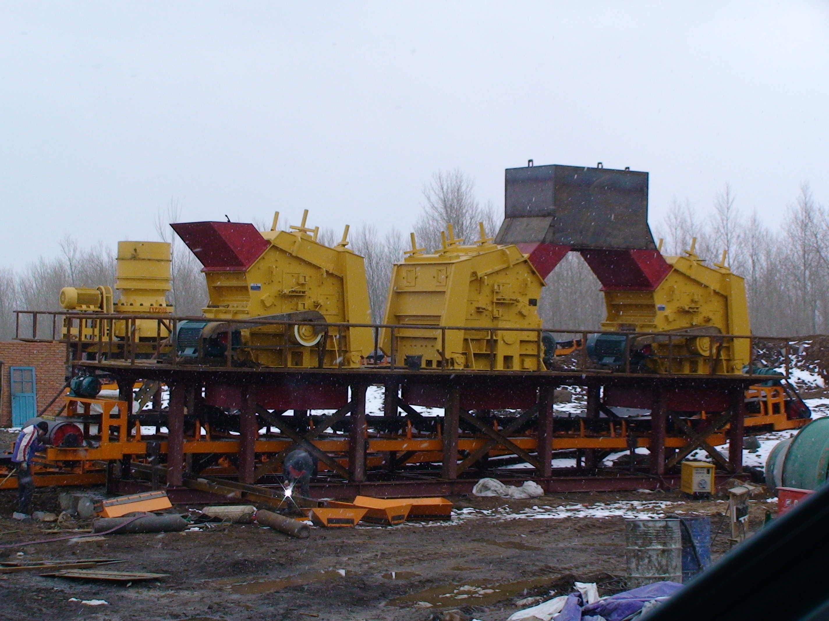 Compact Slag Stone Vertical Shaft Fine Impact Hammer Crusher High Efficient