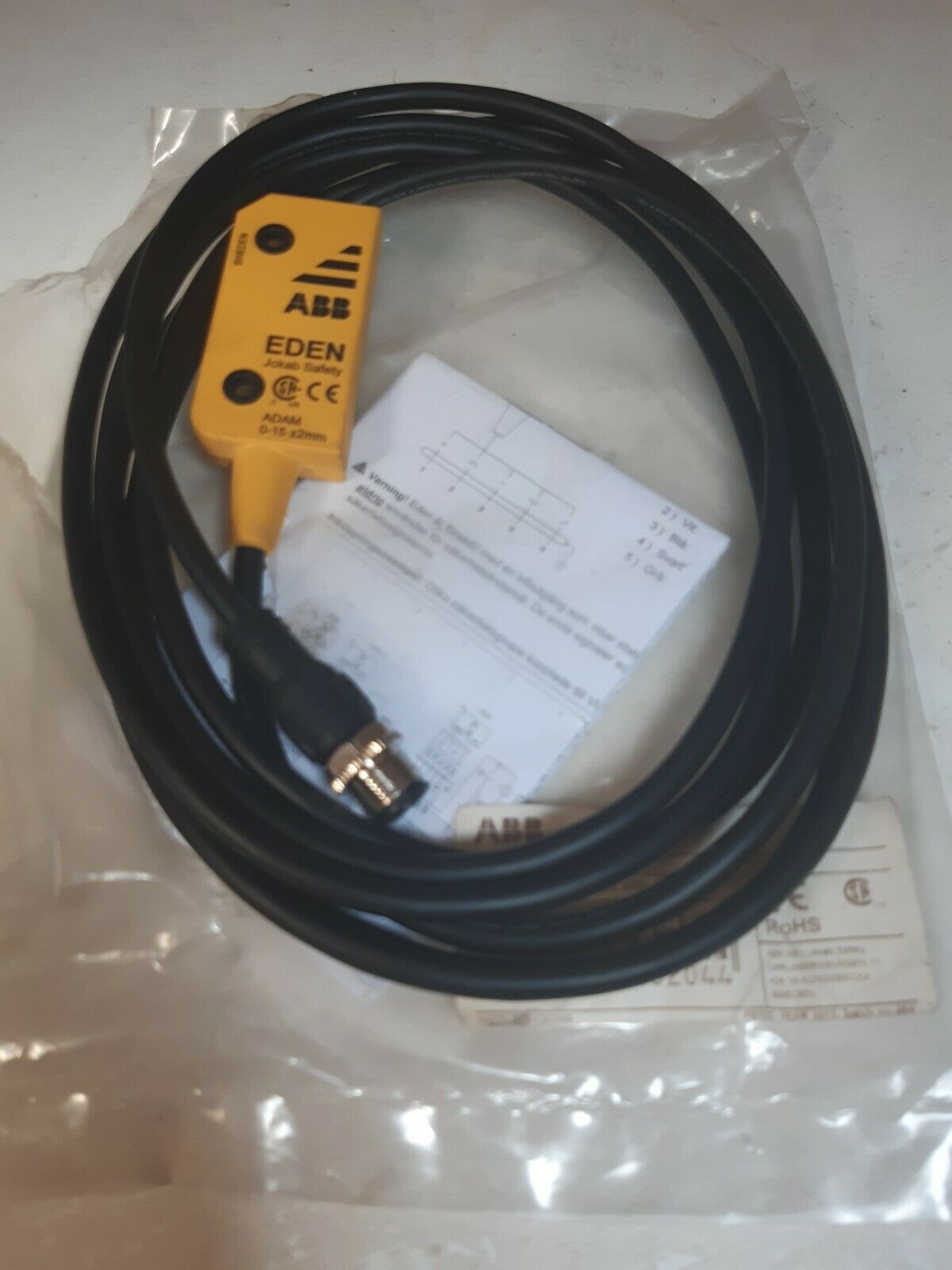 2TLA020051R0200 SAFETY SENSOR UNIT W/3M CABLE W/M12 REPLACED BY 2TLA020051R5100