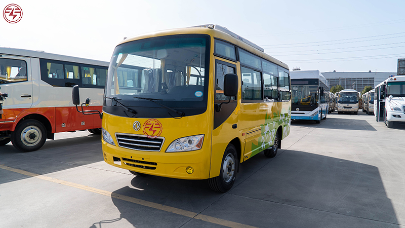 Manual Transmission 19 Seats Diesel LHD RHD Power Steering Cummins Engine Coach Bus