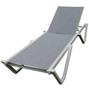 Outdoor Furniture Garden Hotel Sun Lounger with Folded Design and Armrest