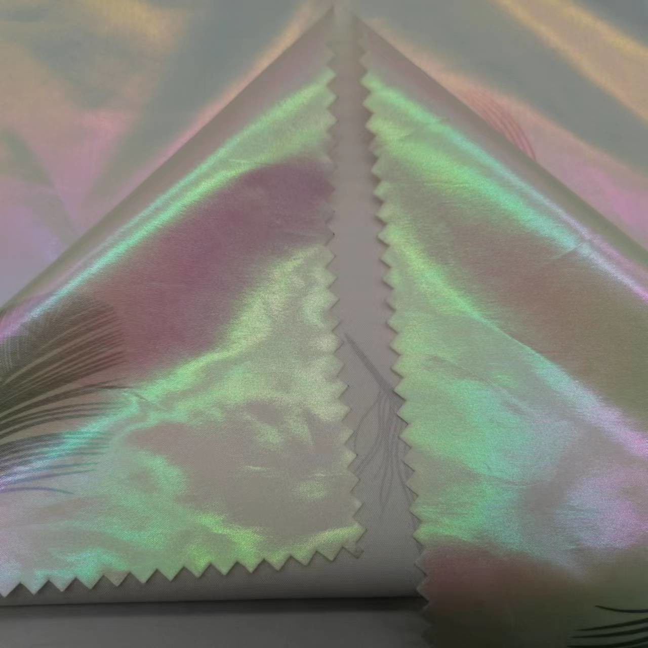 Polyester Taffeta Foiled Printed Microfiber Fabric 50DX50D Waterproof Breathable
