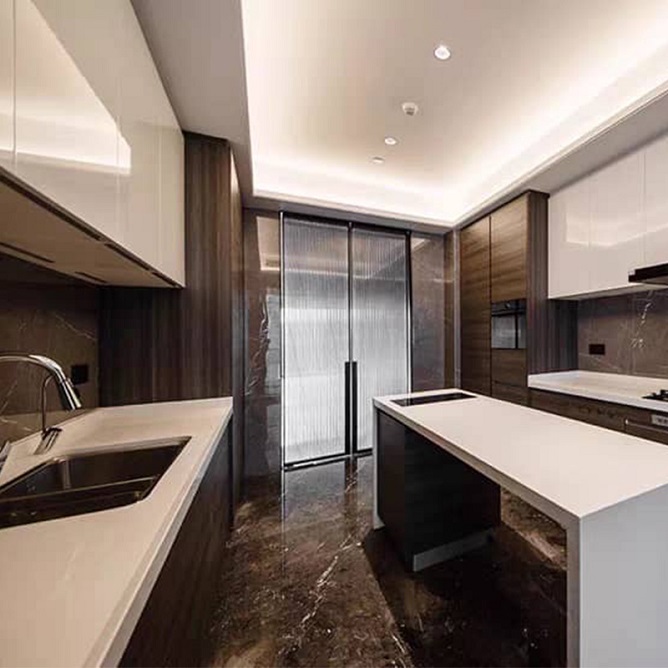 Customized Veneer Color Complete Sets Kitchen Cabinets for Market in Modern Design