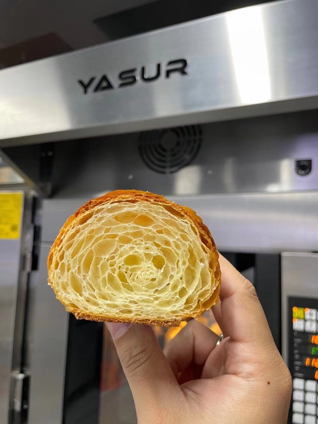 Yasur Hot Air Rotary Oven Five Trays 18x26 American Type Trays For Danish Bread And Pastry 9.5kw
