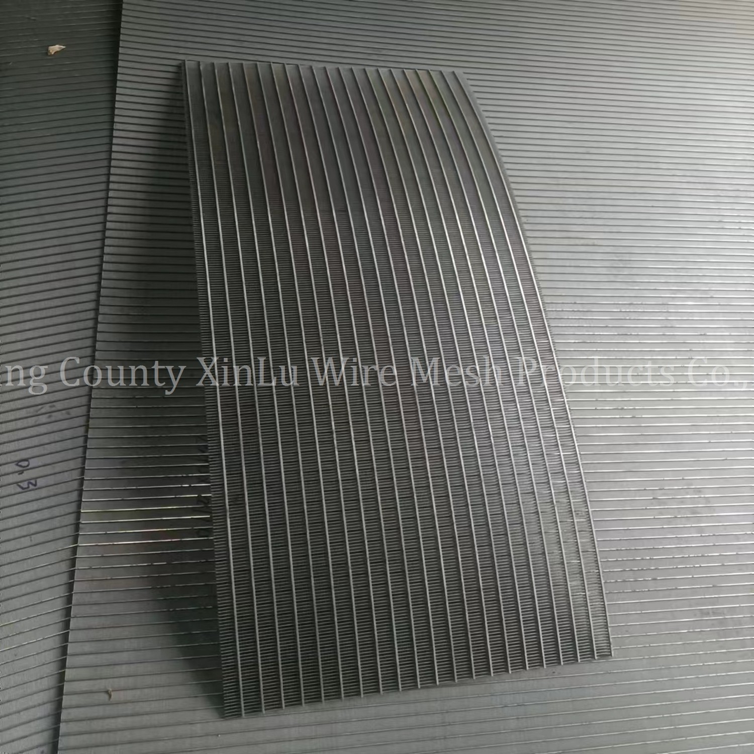 Vibrating Static Sieve Bend Screen 45 Degree Anti Rust For Industrial Filtering