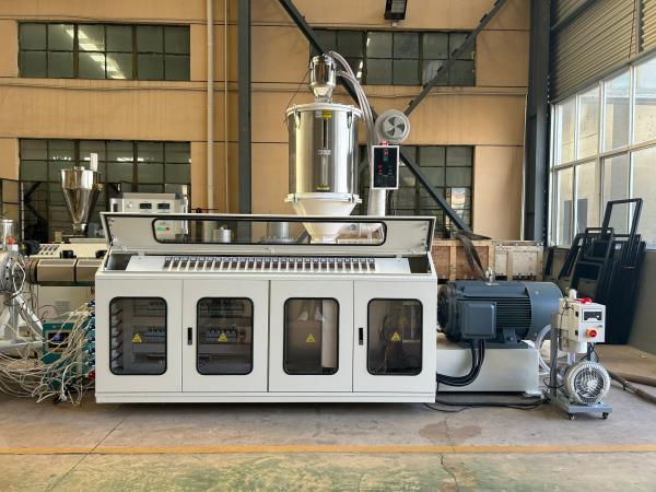Full Automatic 180-400mm HDPE Pipe Extrusion Line With 75/38 Extruder With 160kw