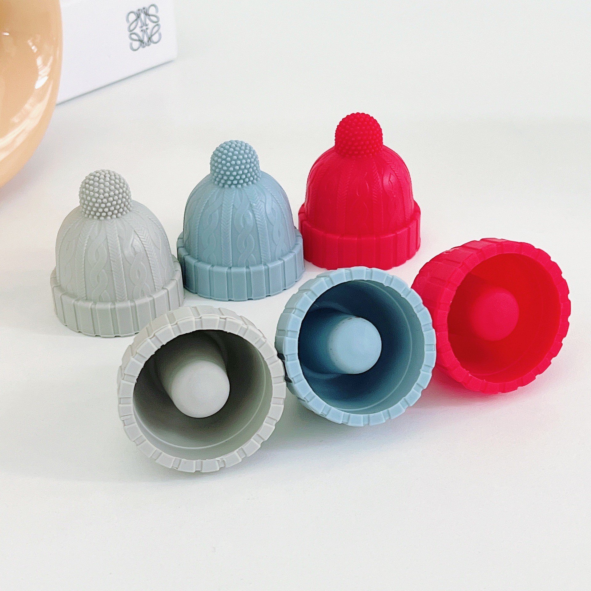 Funny And Reusable Silicone Wine Bottle Stopper Beer Caps Stoppers Bottle Sealer Cute Wine Accessories Kitchen Gadgets