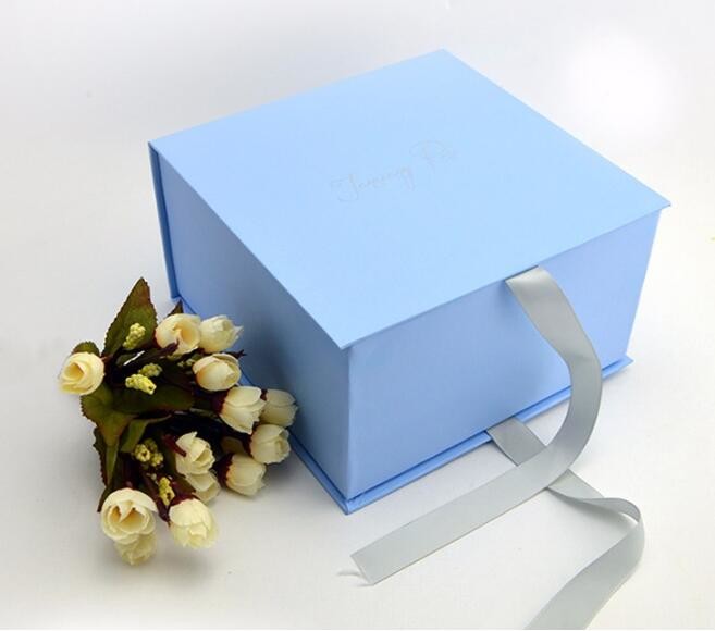 Free sample Luxury velvet drawer packaging perfume custom paper box with logo stamping golden,headband packaging box for