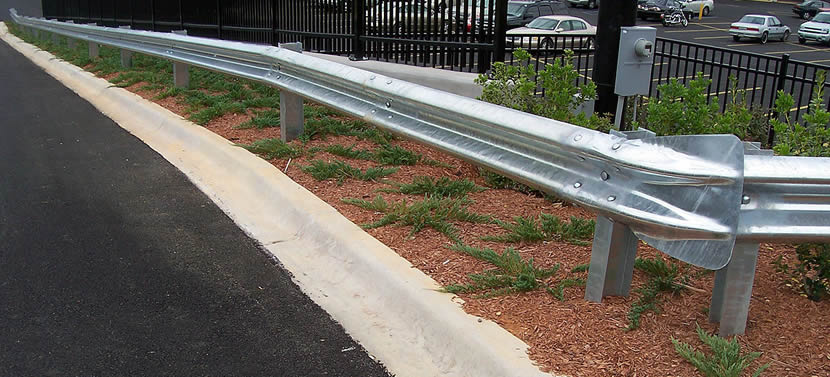 Outdoor Security Steel Highway Guardrail Road Traffic Safety Equipment W Beam