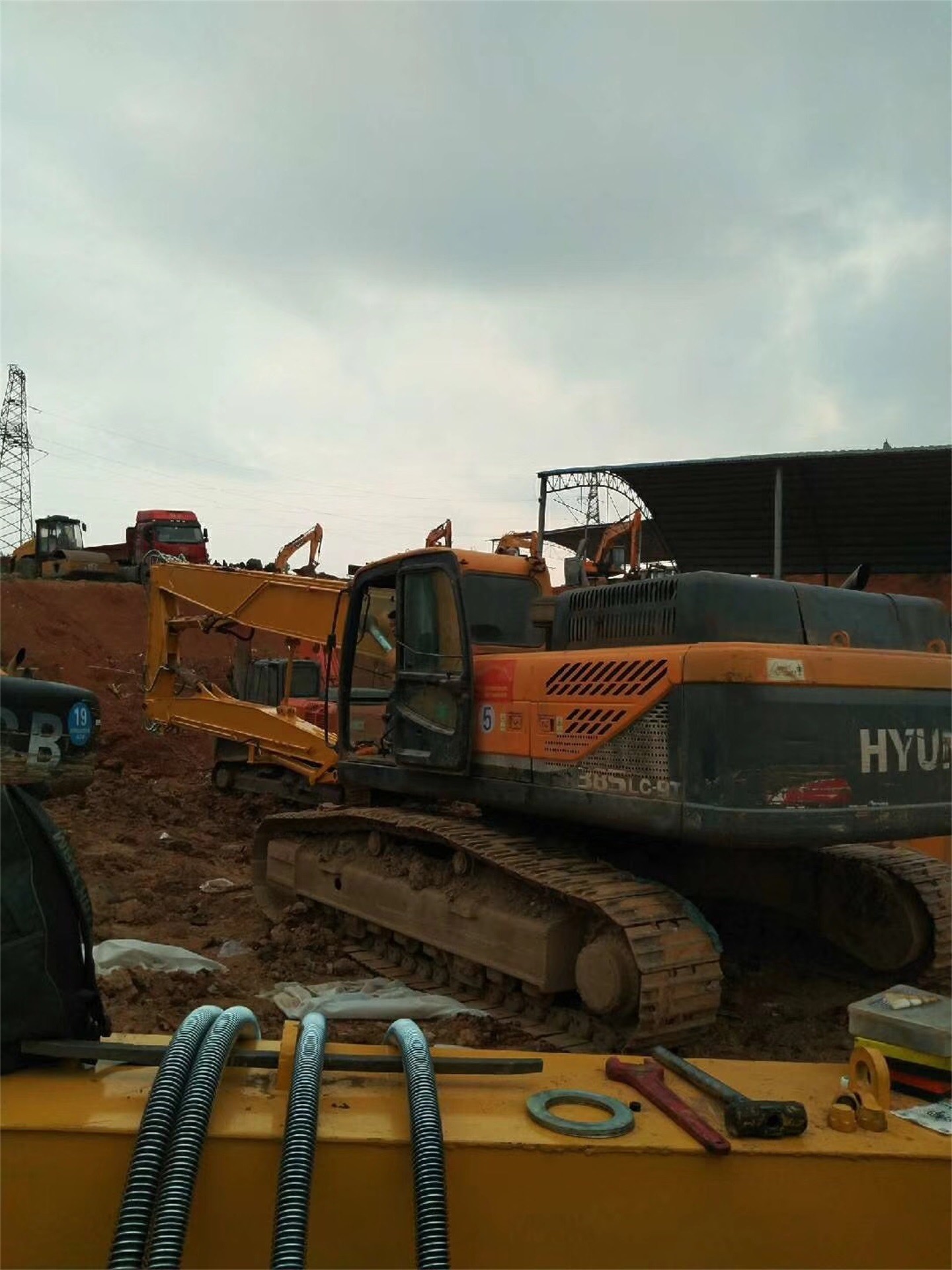 CE certification 23M Q355B High Reach Demolition Boom Excavator Long Reach, 385 Hyundai Long Boom Excavator
