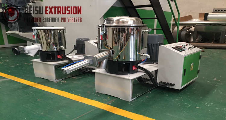 800L High Speed Heating 1800kg/H Mixer Blade