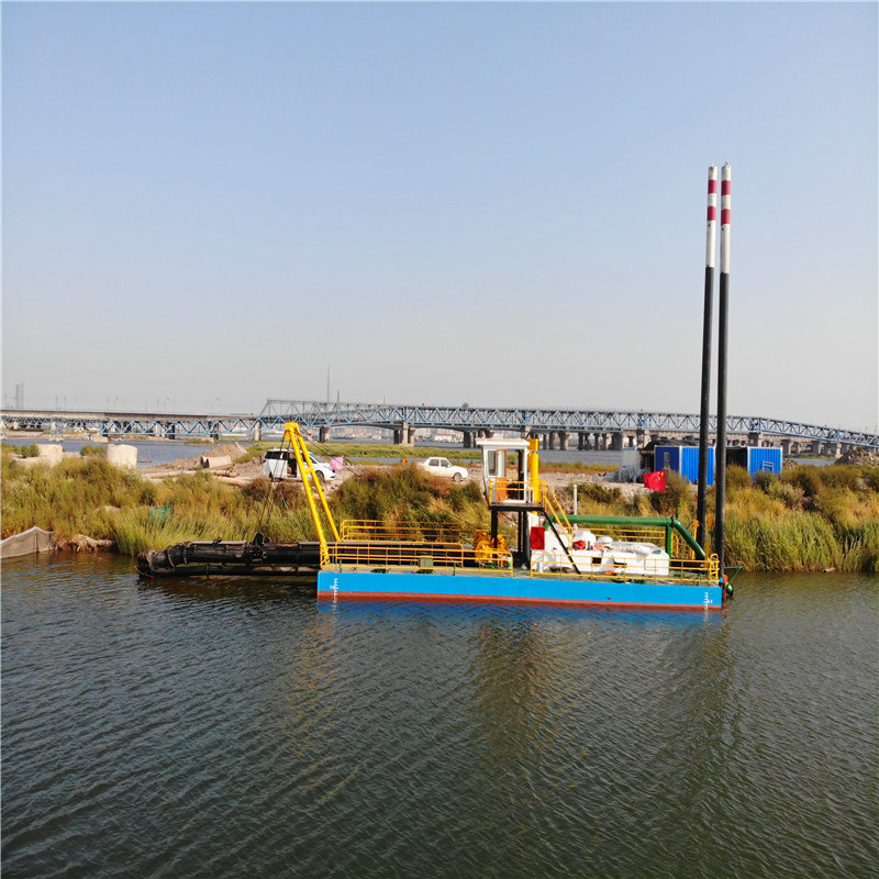 Hydraulic Diesel Engine Water Flow 7500m3 32inch Cutter Suction Dredger