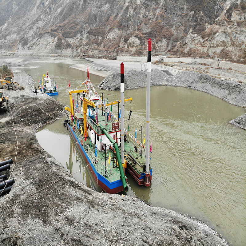China Made 32 Inch Cutter Suction Dredger with Underwater Pump