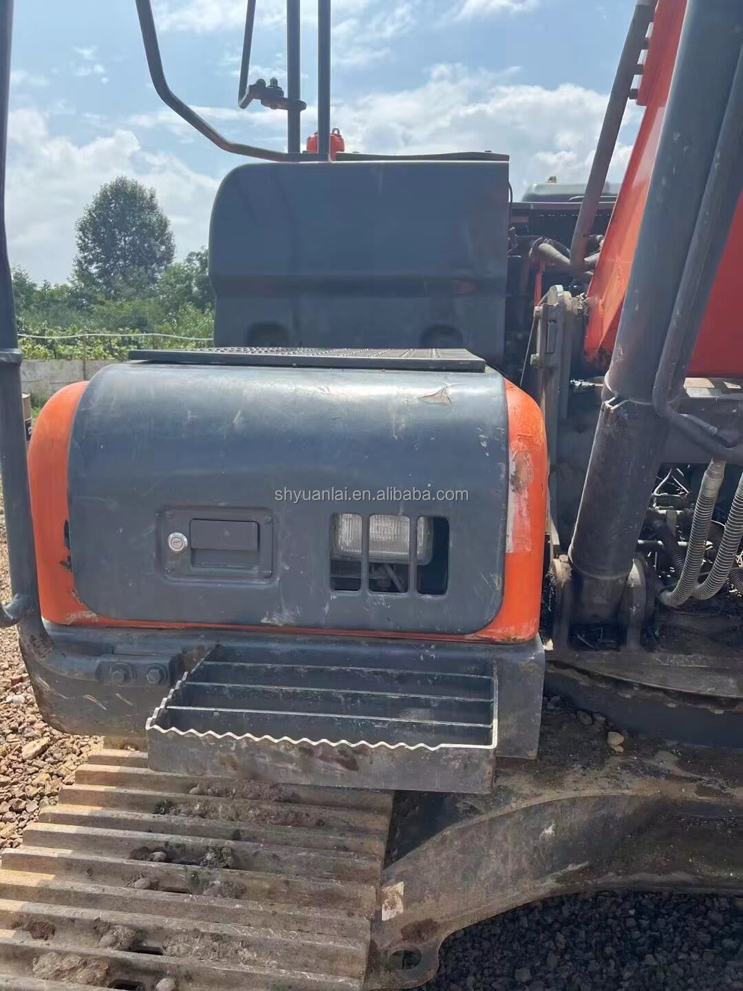 13000 KG Second Hand DOOSAN DX130 Excavator and Suitable for Crushing Used Hand Excavators