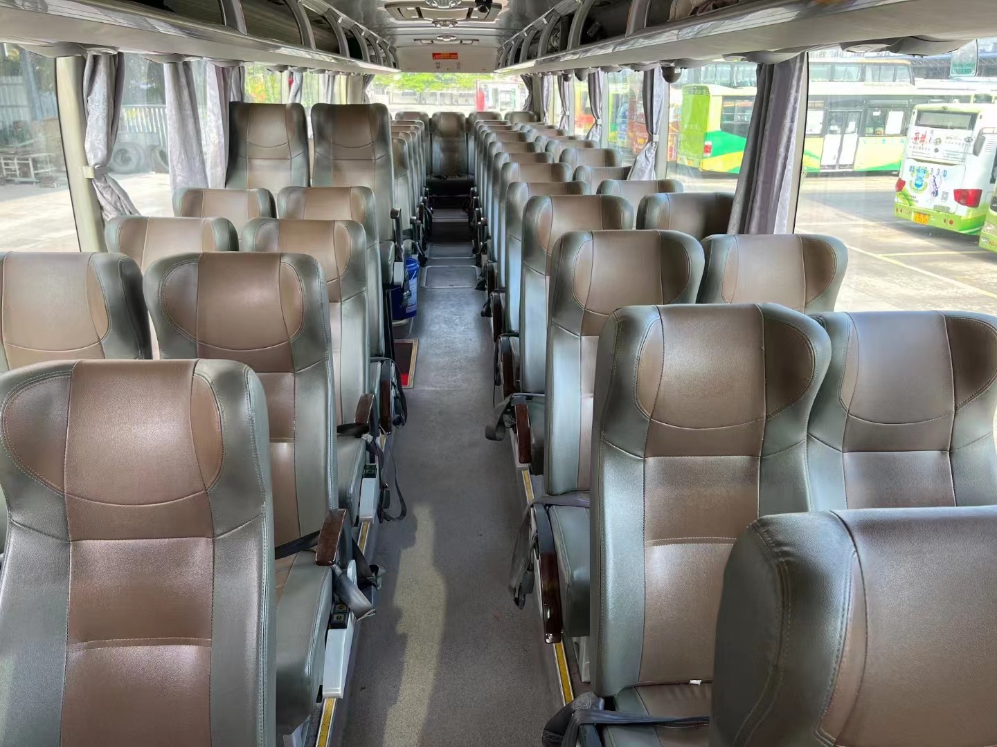 2016 Year 53 Seats Used Yutong Bus ZK6122H9 Coach Bus With WP10.336 Engine