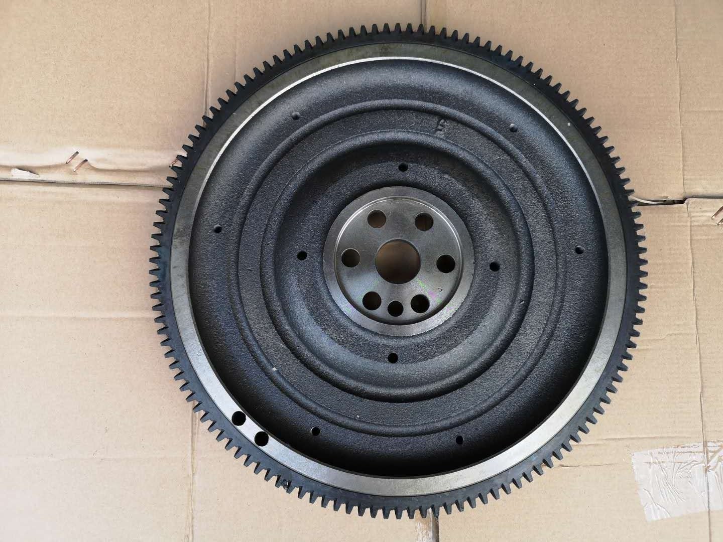4BC2 260mm ISUZU NPR Truck Flywheel For 4BE1 Industrial Engines 8941272502